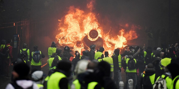 france-social-politics-demo-fuel-4